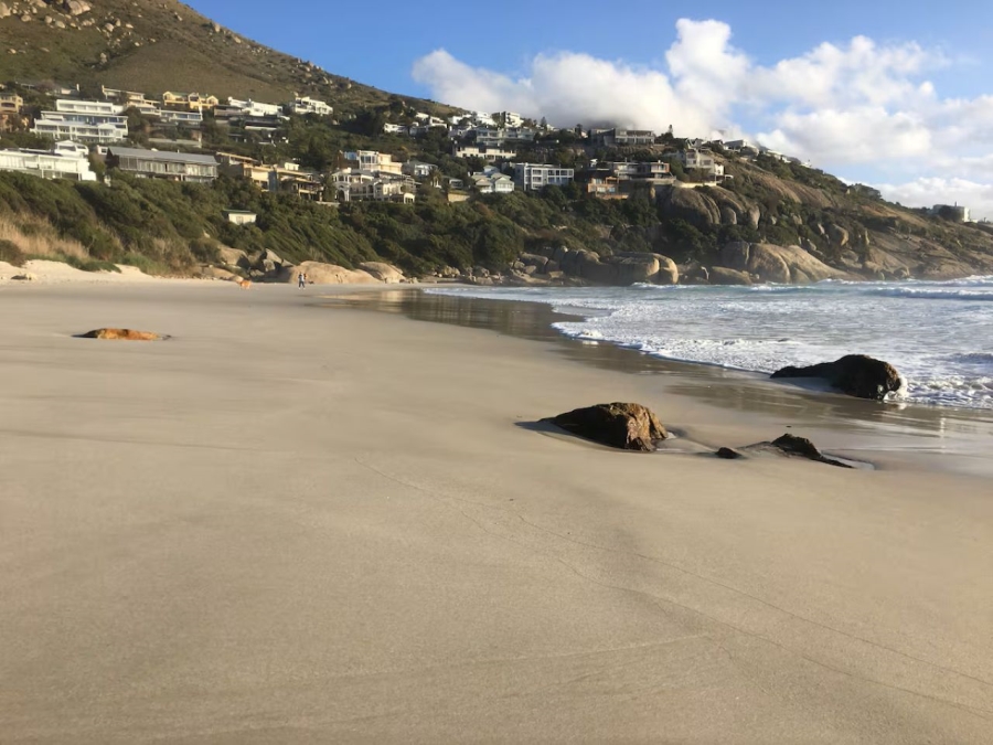 To Let 1 Bedroom Property for Rent in Llandudno Western Cape